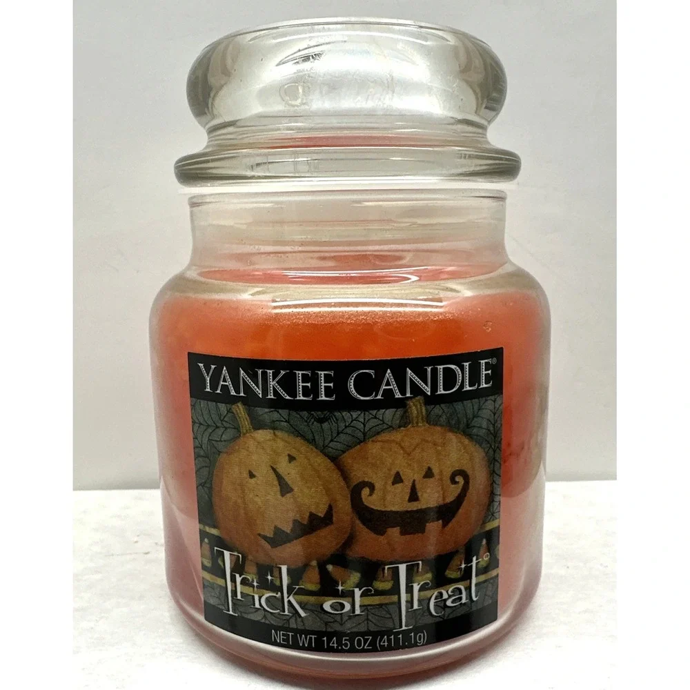 Yankee Candle RETIRED Trick Or Treat Halloween Medium Jar 14.5 Jack O Lanterns